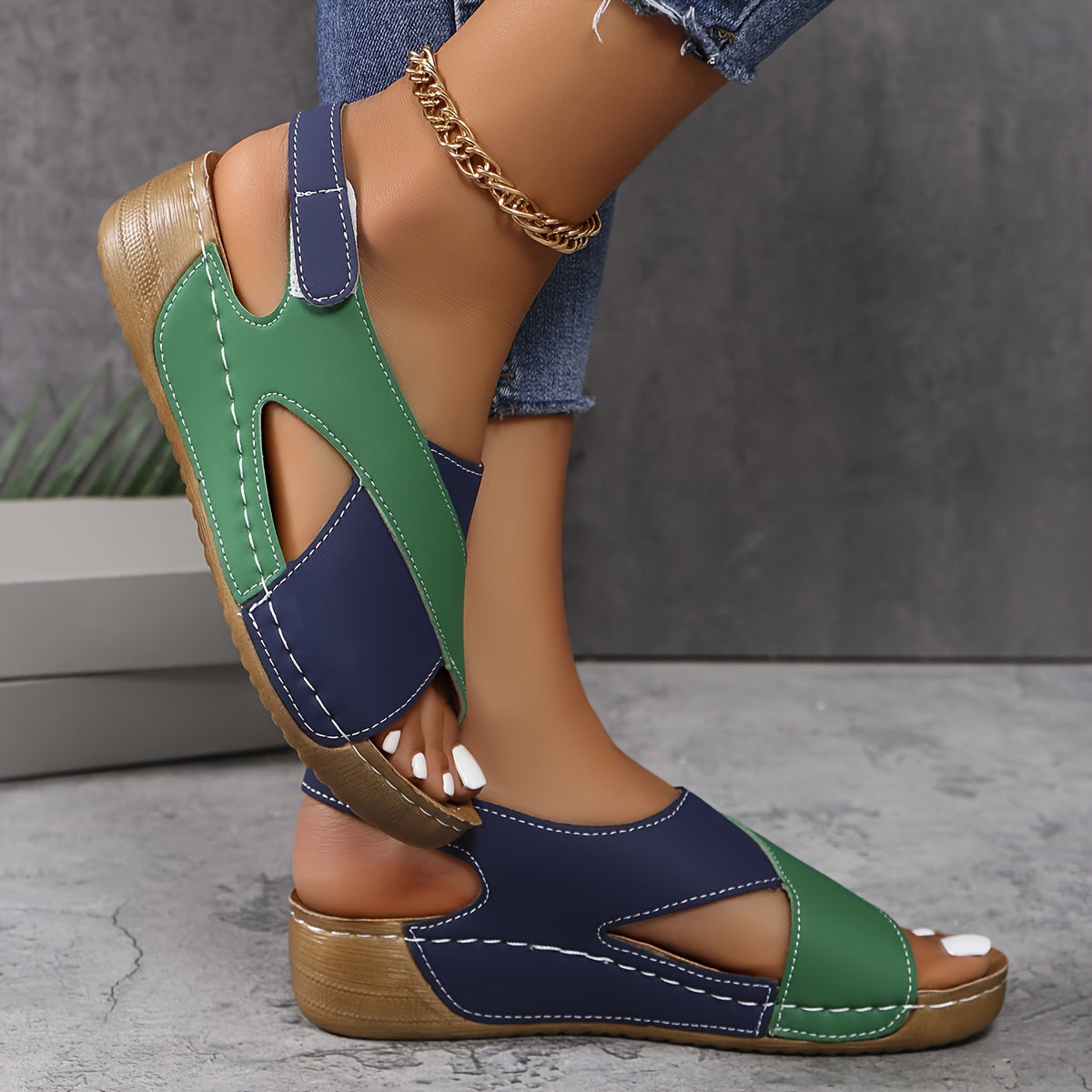 Chloe | Comfy abstract sandals