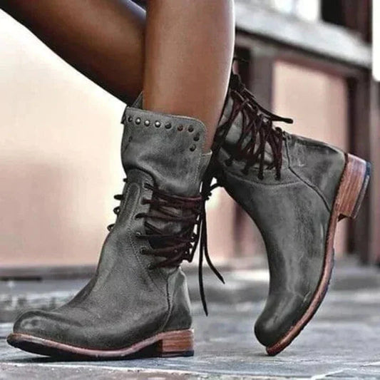 Chloe | Chic laced boots