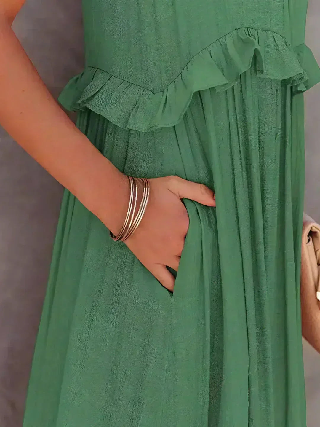 Chloe | Maxi dress with halter neck and ruffles