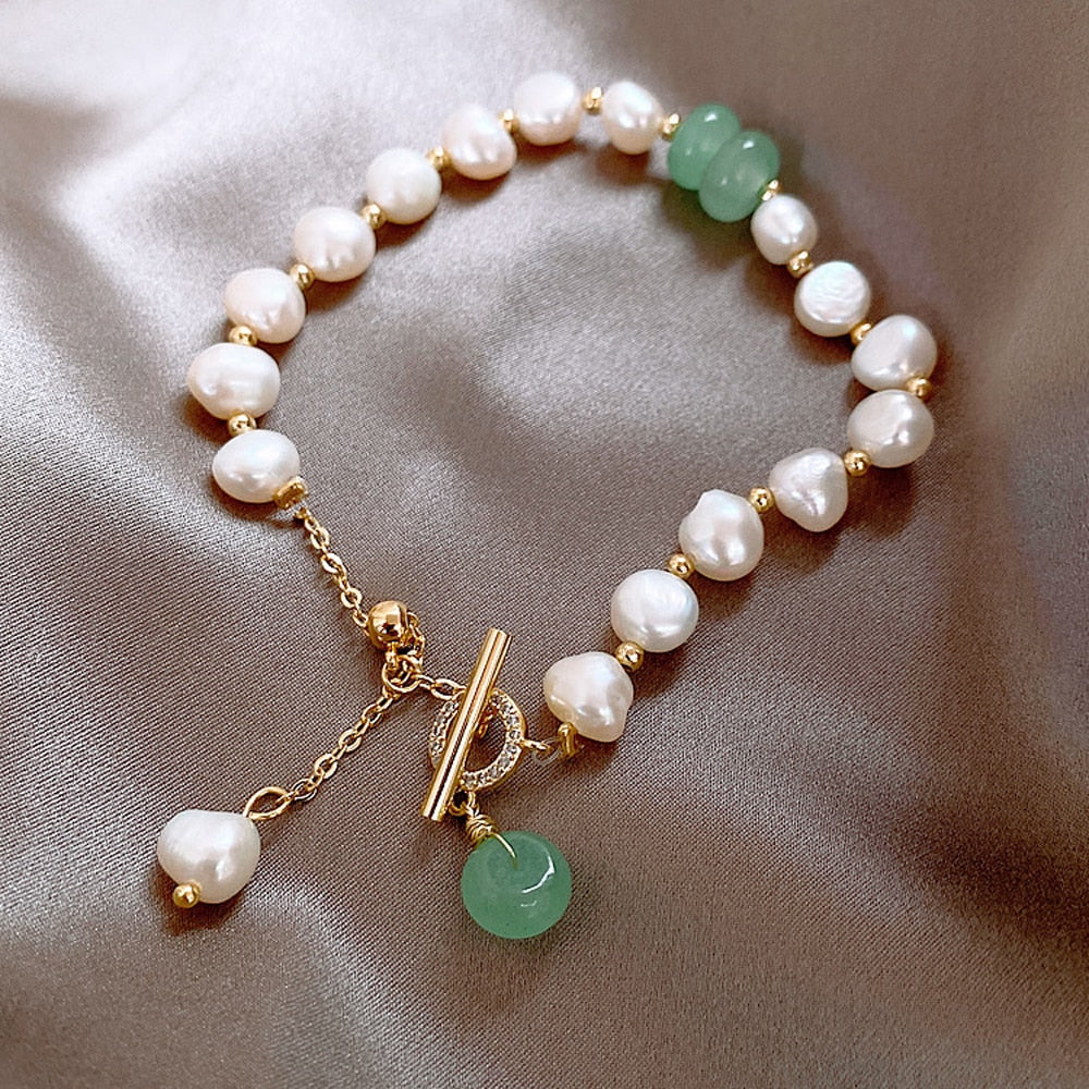 Bracelet with sea pearls