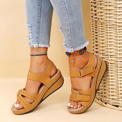 Chloe | Everyday orthopaedic sandals
