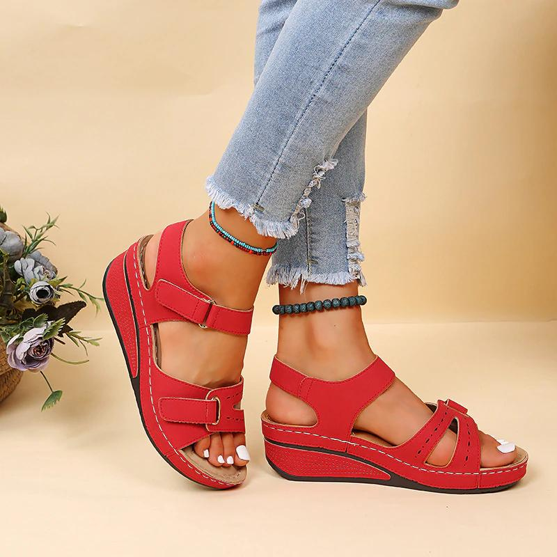 Chloe | Everyday orthopaedic sandals