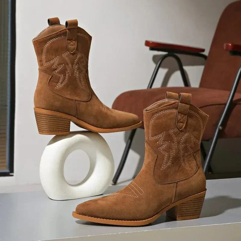 Chloe | Classic western boots
