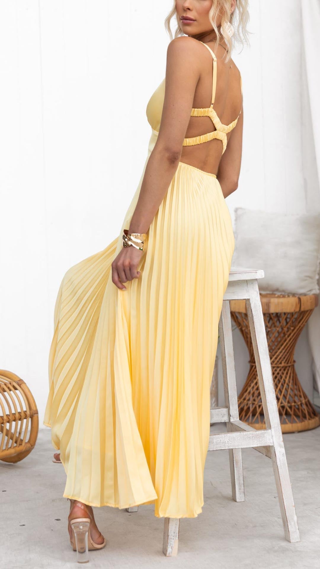 Chloe | Pleated maxi dress with V-neckline
