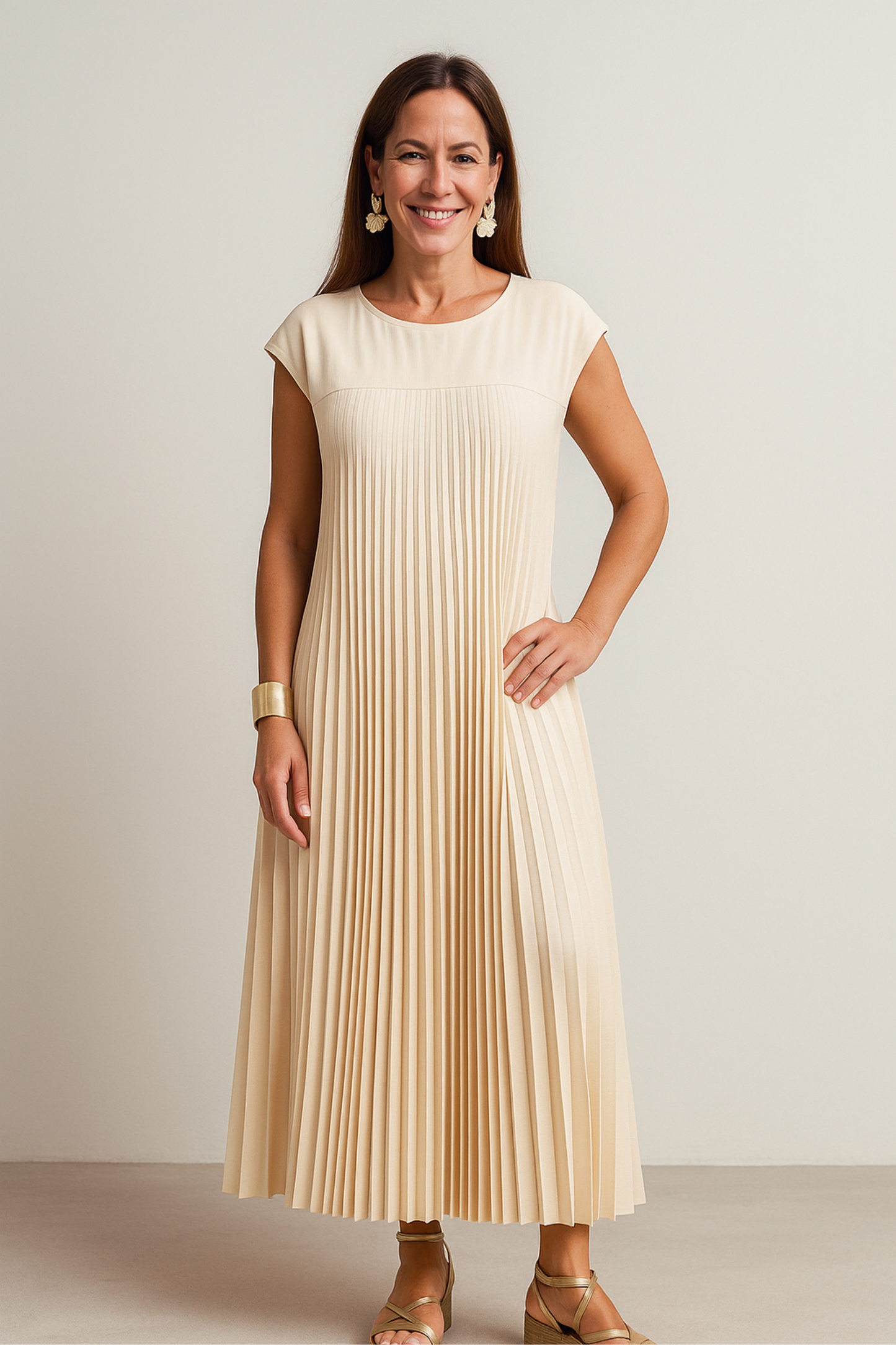 Chloe | Timeless and comfortable pleated dress