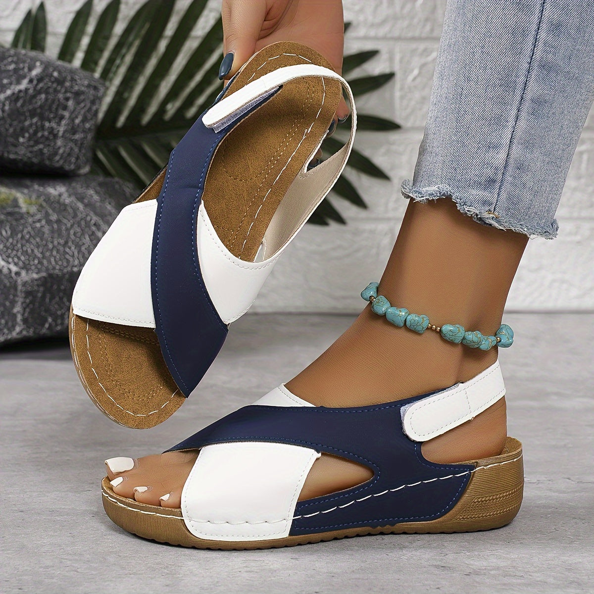 Chloe | Comfy abstract sandals