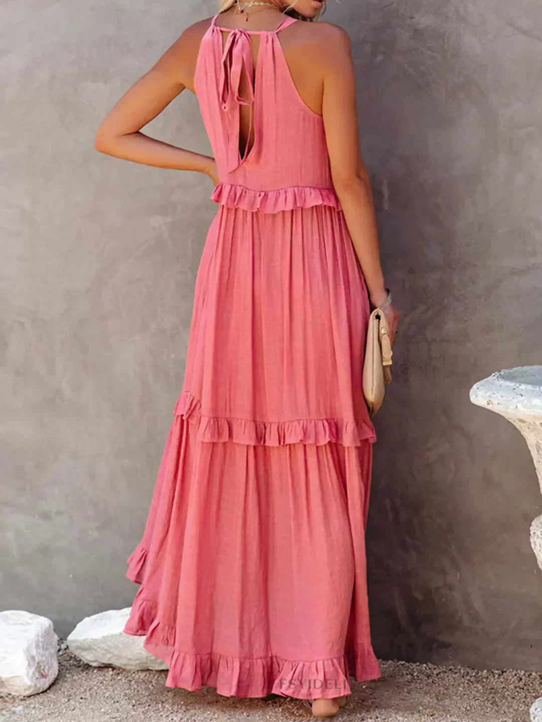 Chloe | Maxi dress with halter neck and ruffles