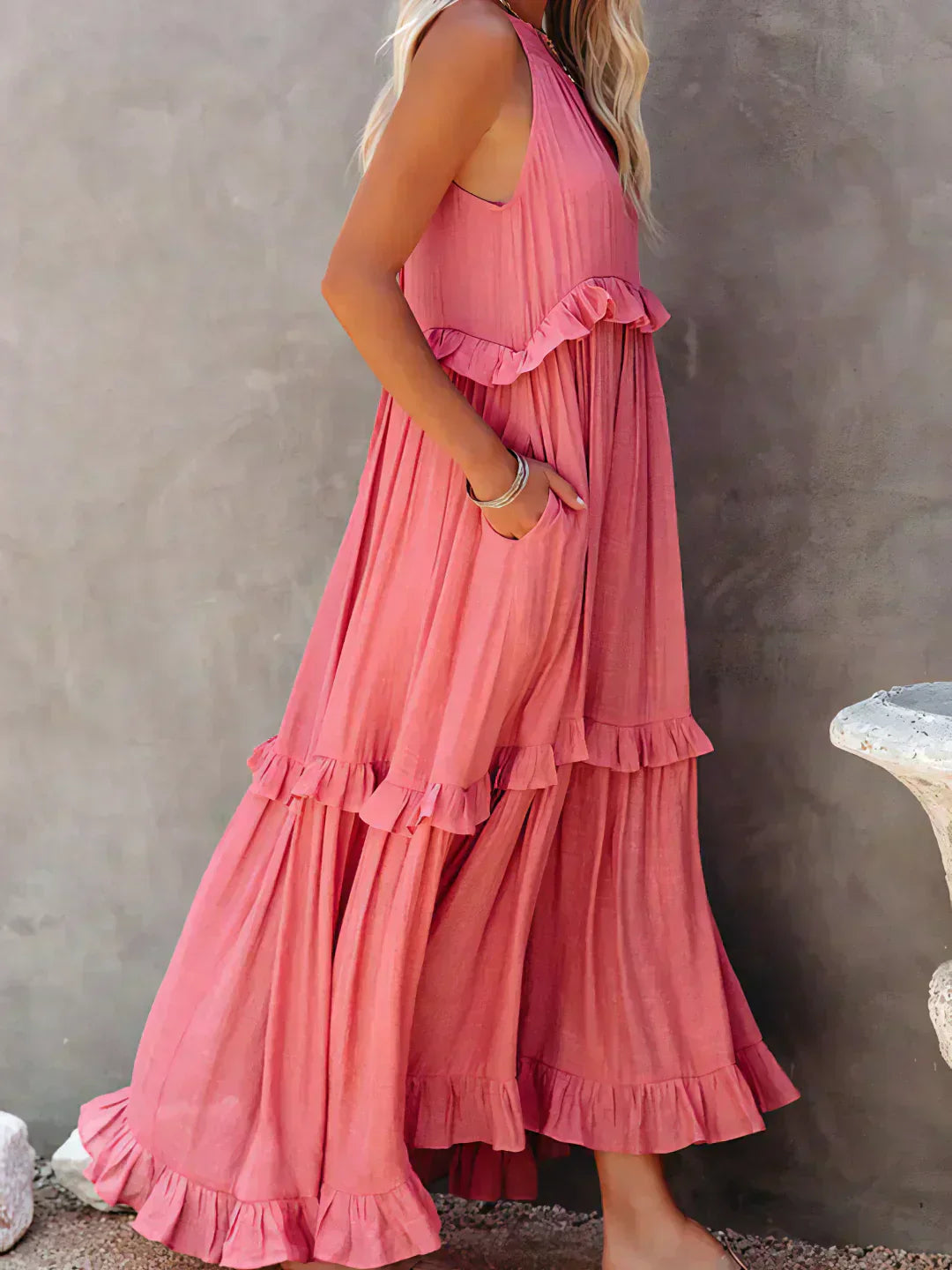 Chloe | Maxi dress with halter neck and ruffles