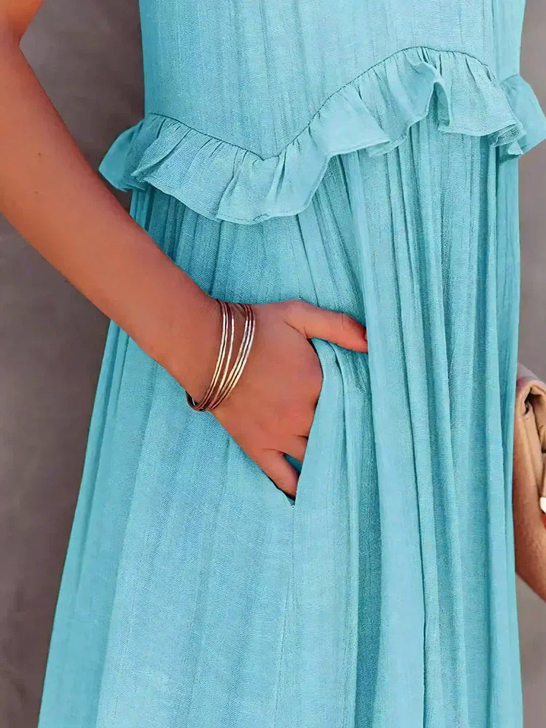 Chloe | Maxi dress with halter neck and ruffles