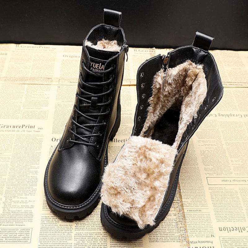 Chloe | Fur-lined leather boots