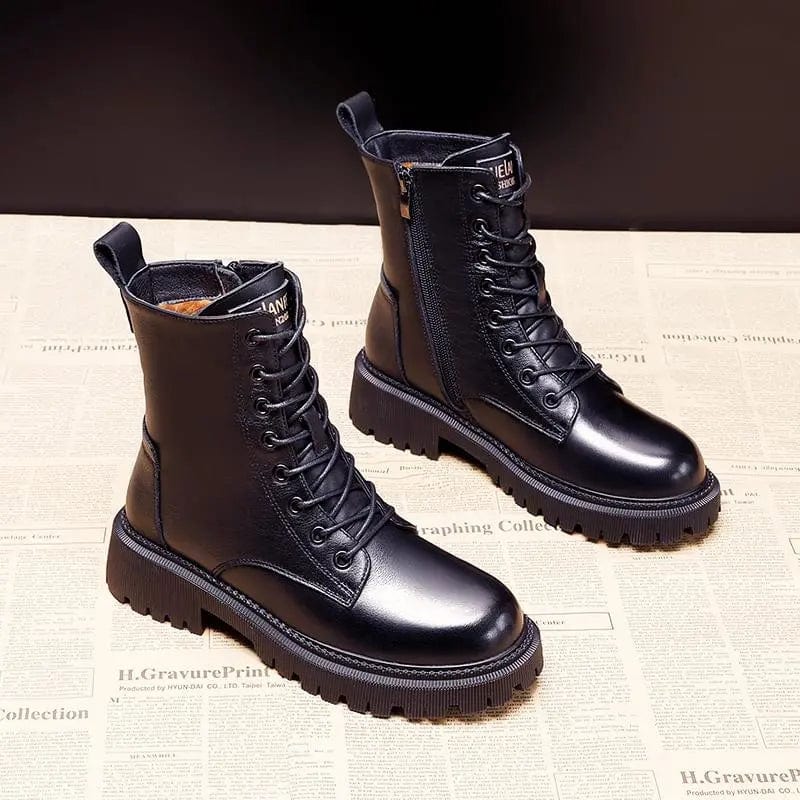 Chloe | Fur-lined leather boots