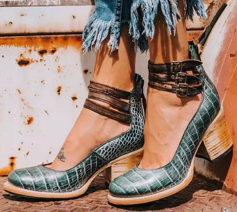 Chloe | Classic stilettos