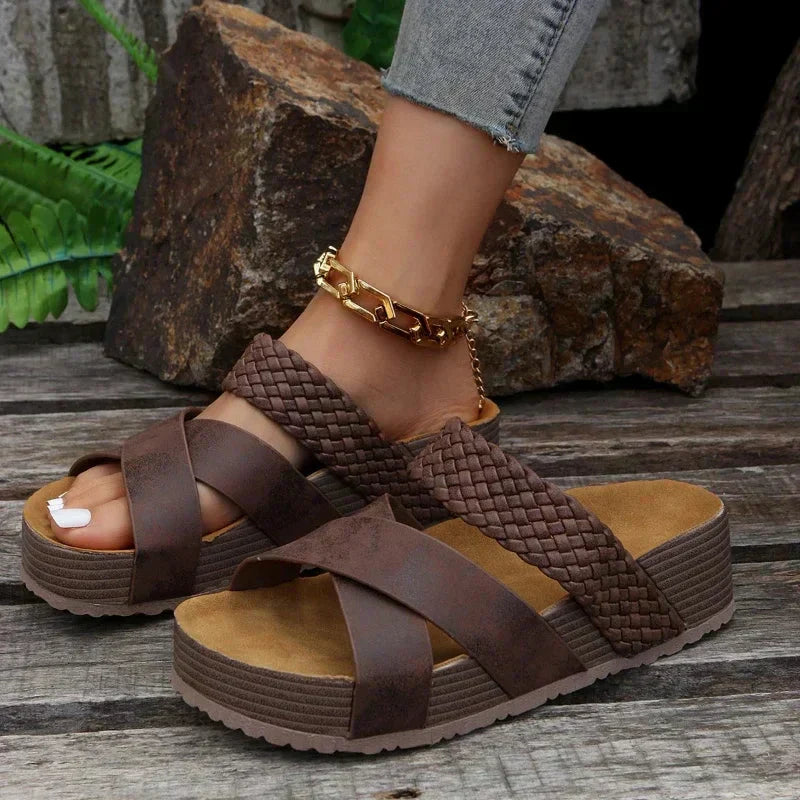 Chloe | Orthopaedic leather sandals