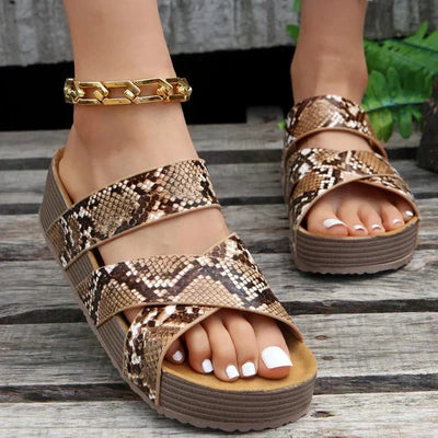 Chloe | Orthopaedic leather sandals